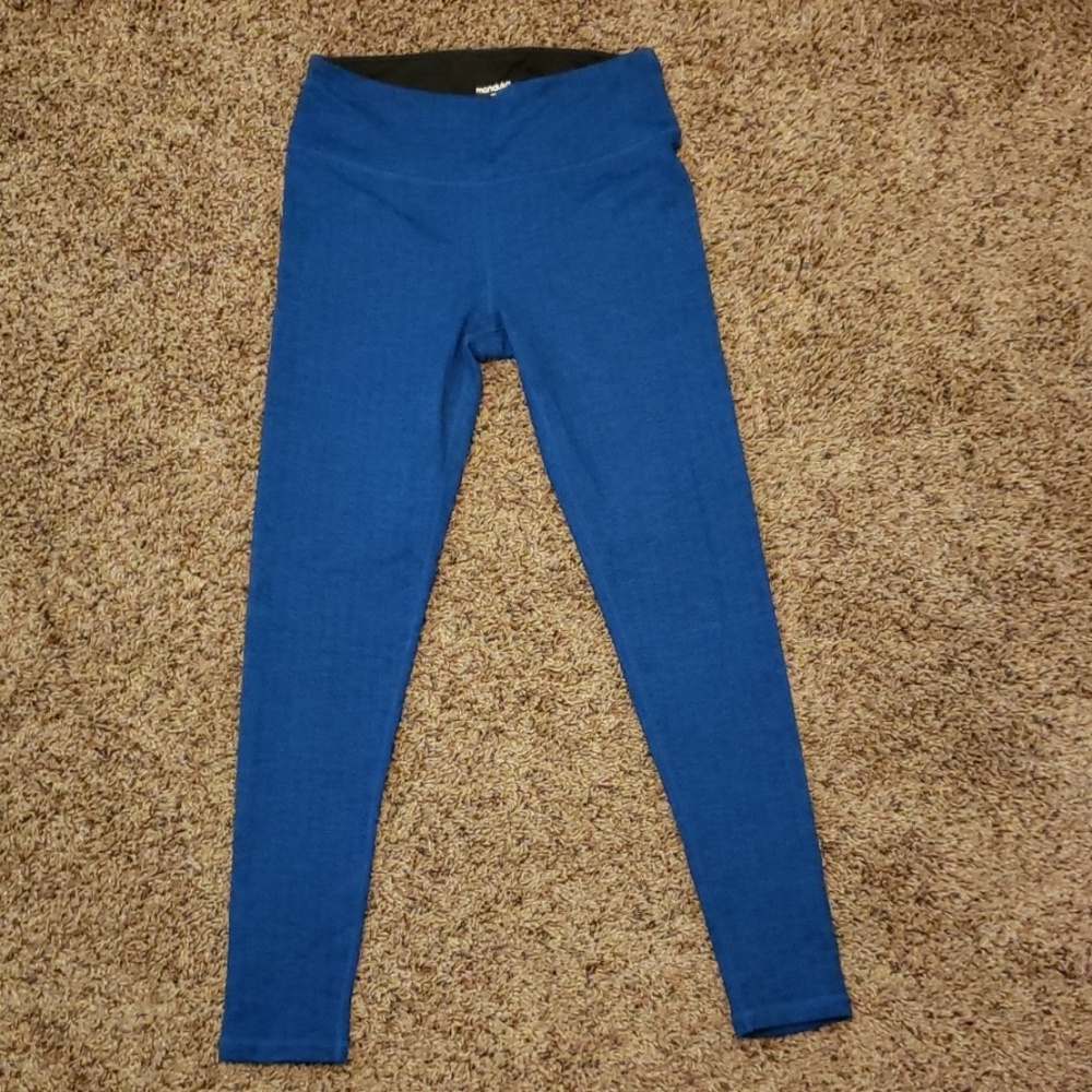 NWOT Blue Manduka Leggings